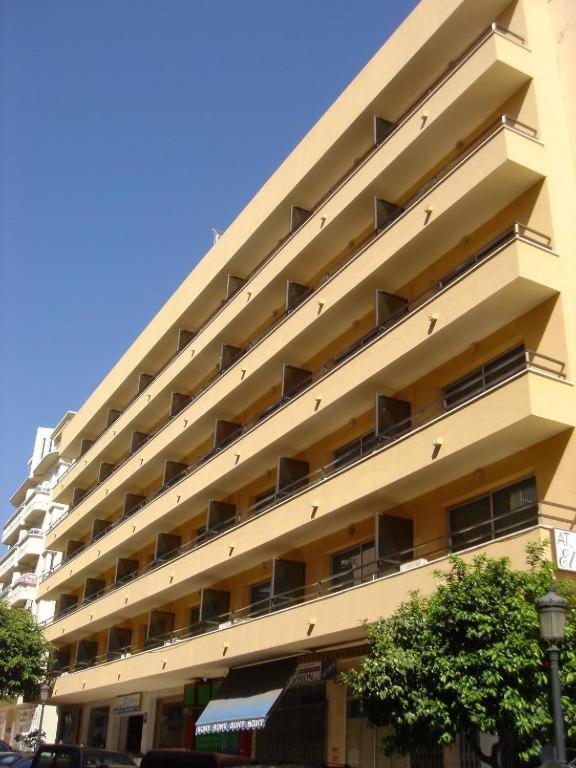 El Faro Hotel 3*